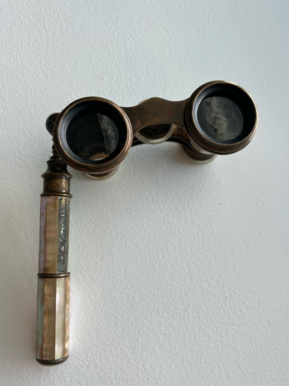 Antique Chevalier Paris Mother of Pearl Opera Glasses with Lorgnette Handle - Picture 5 of 15